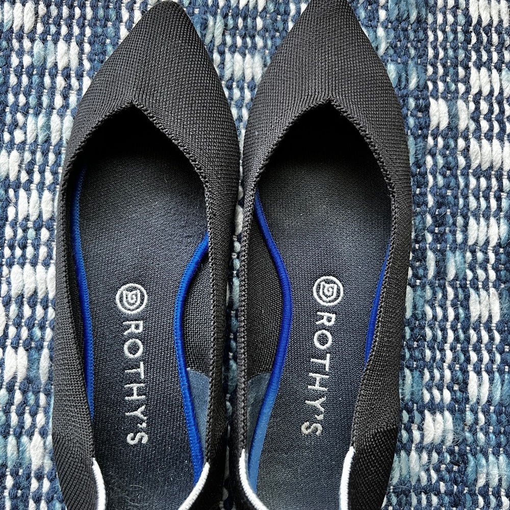 Rothys point flat size 10.5 black